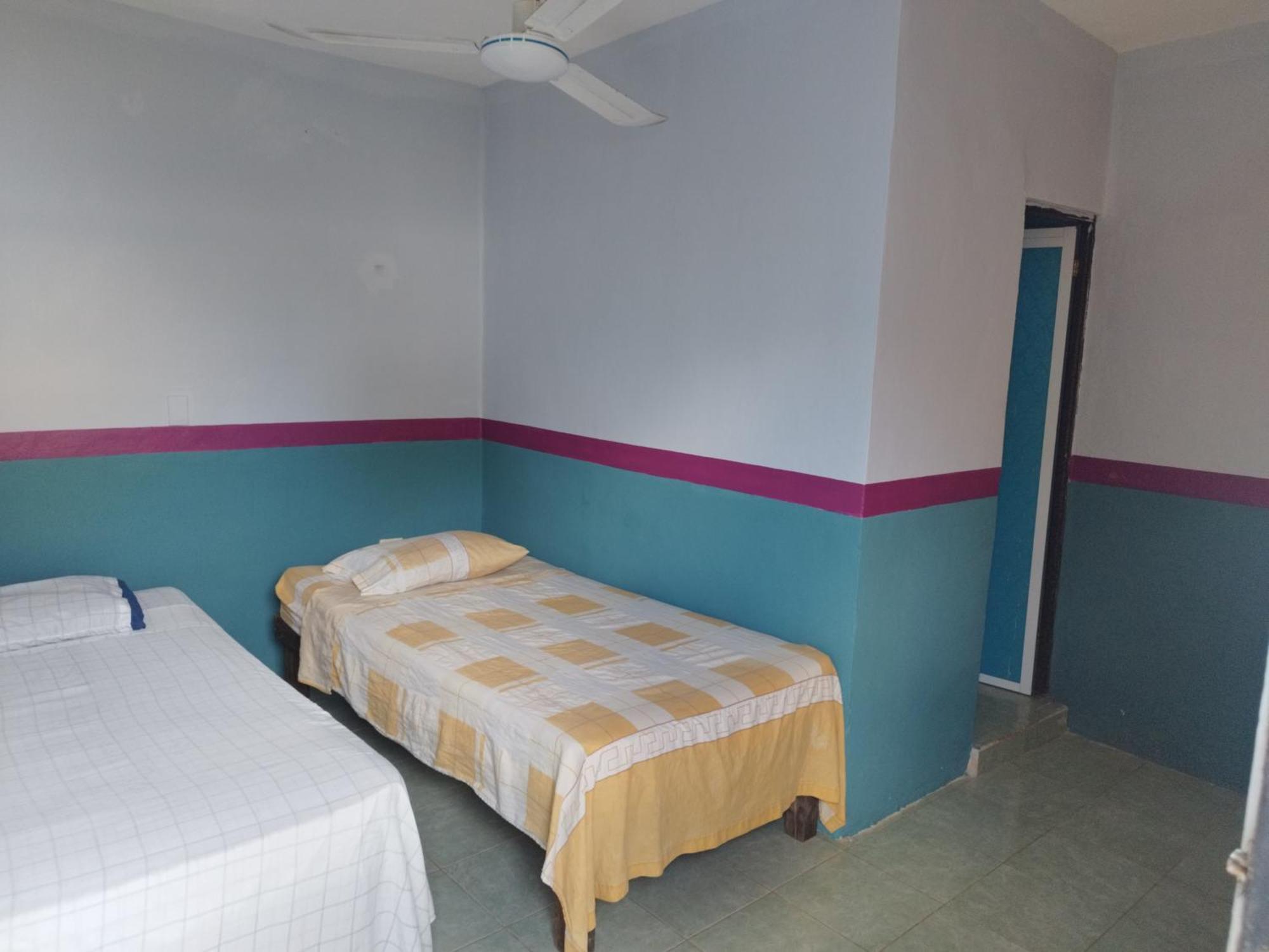 Hostal Y Temazcal Guemez Pisté Buitenkant foto